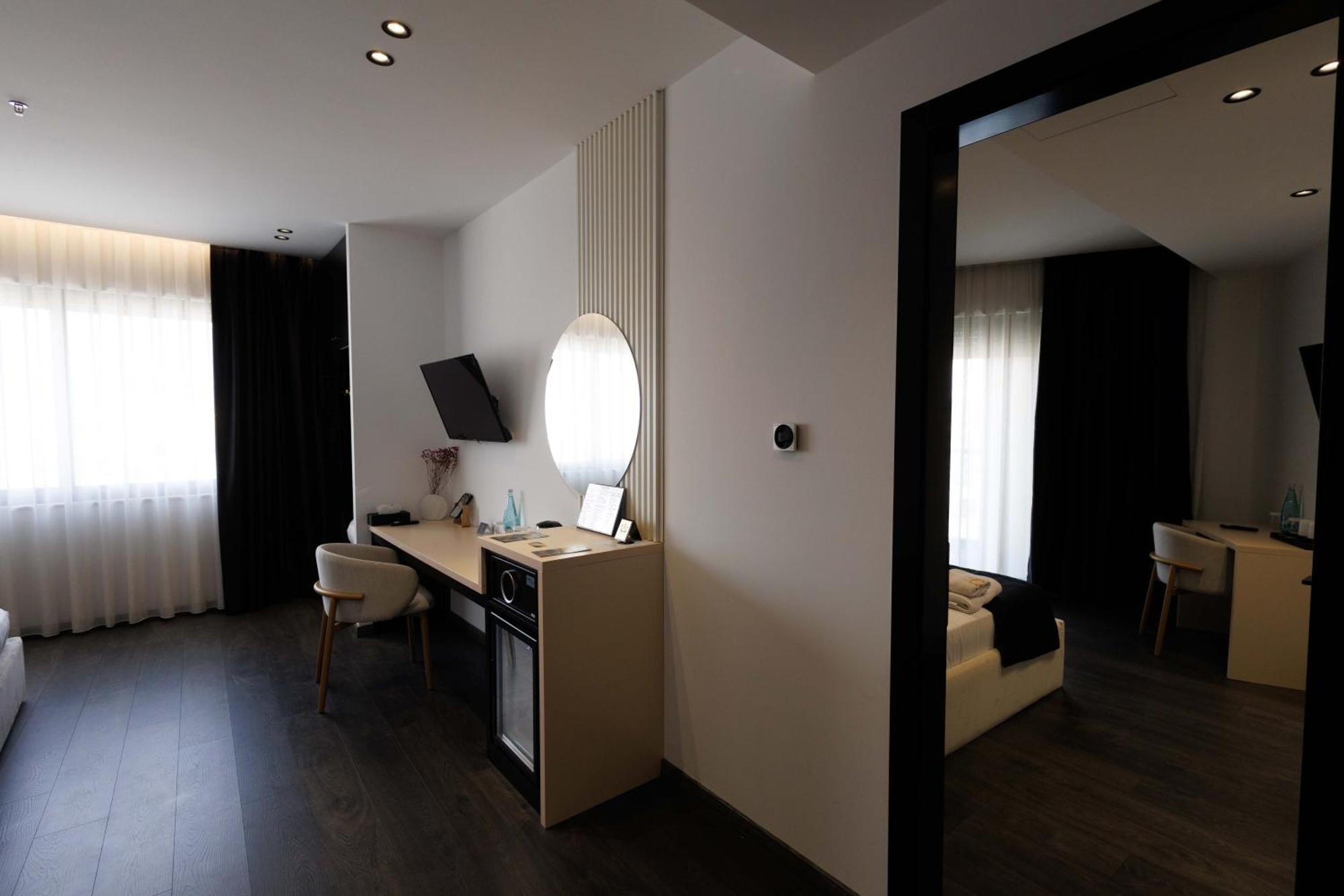 Hotel Destiny & Yzberish