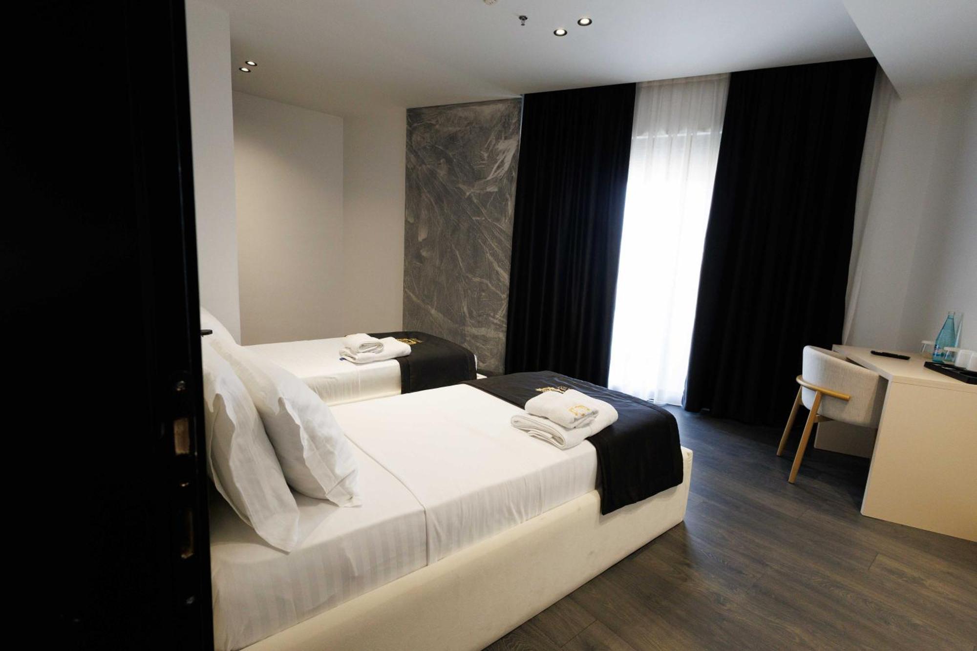 Hotel Destiny & 4*